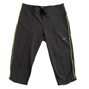 Nike Just Do It Dry-Fit Dark Gray Capri Workout Pants Size XS